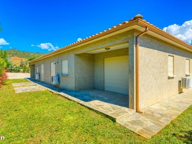 Villa 10 pièces 243 m²
