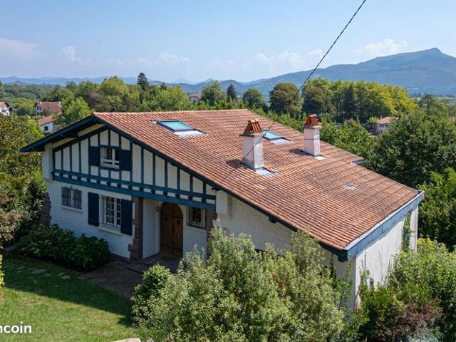 Villa 10 pièces 255 m²