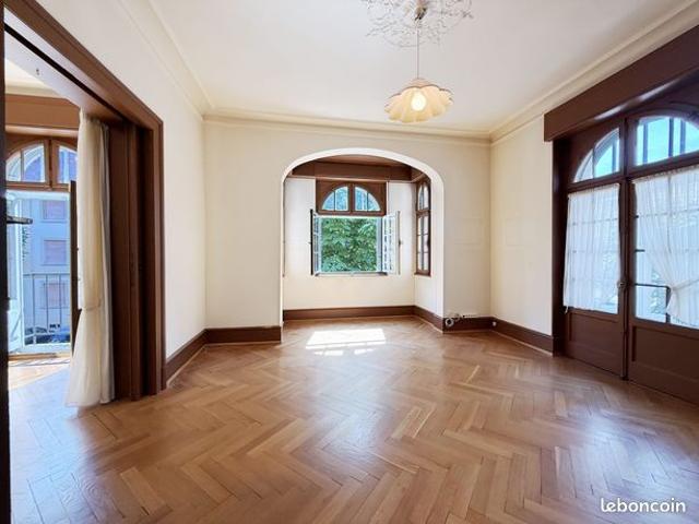 Villa 10 pièces 257 m²