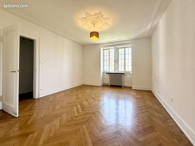 Villa 10 pièces 257 m²