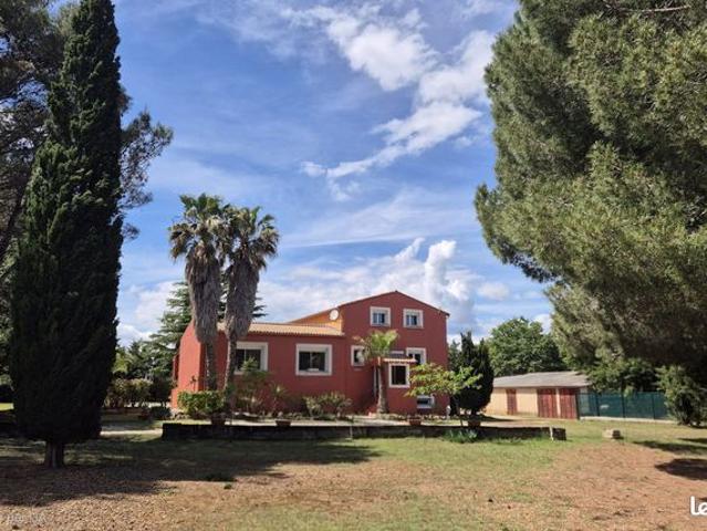 Propriété 10 pièces 252 m²