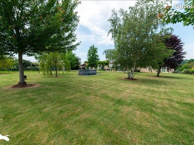 Villa 10 pièces 264 m²