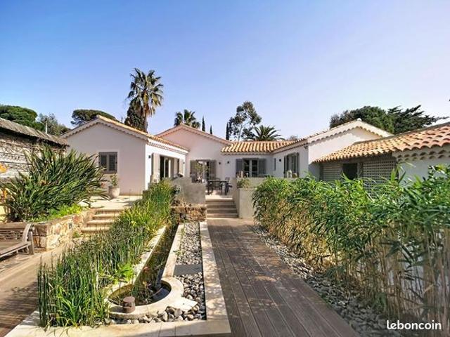 Villa 10 pièces 266 m²