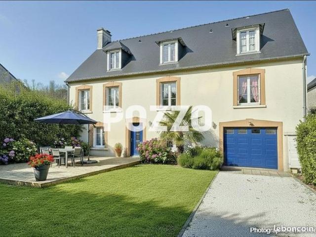 Villa 10 pièces 263 m²