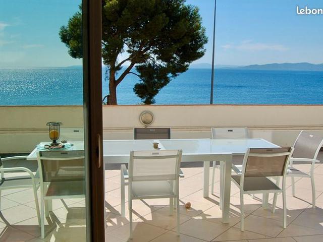 Villa 10 pièces 270 m²