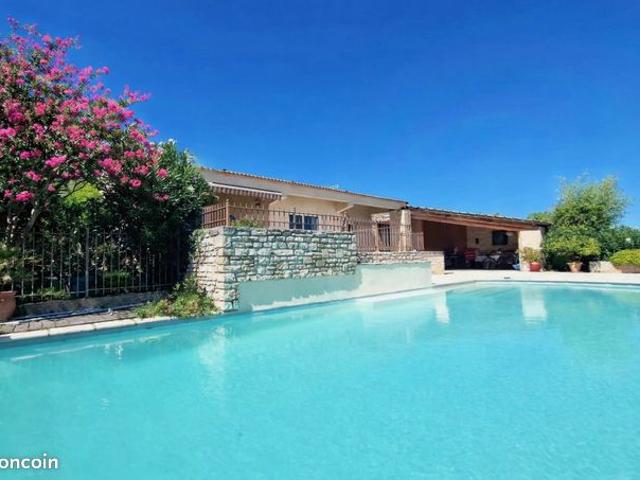 Villa 10 pièces 287 m²