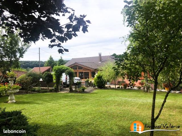 Villa 10 pièces 280 m²