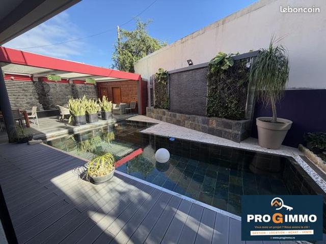 Villa 10 pièces 295 m²