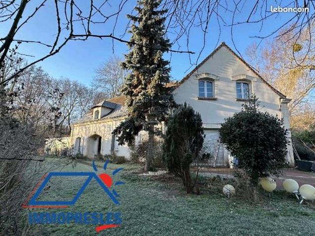 Villa 10 pièces 290 m²