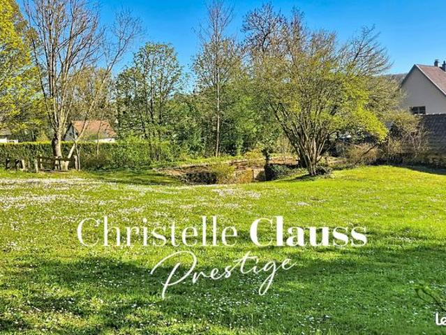 Villa 10 pièces 305 m²