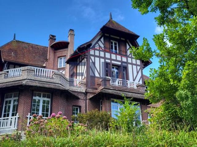 Villa 10 pièces 307 m²