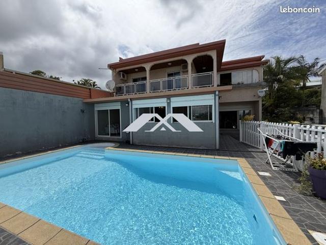 Villa 10 pièces 300 m²