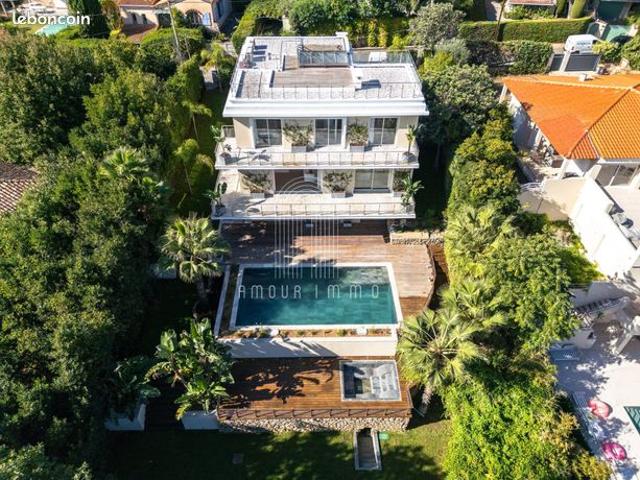 Villa 10 pièces 334 m²