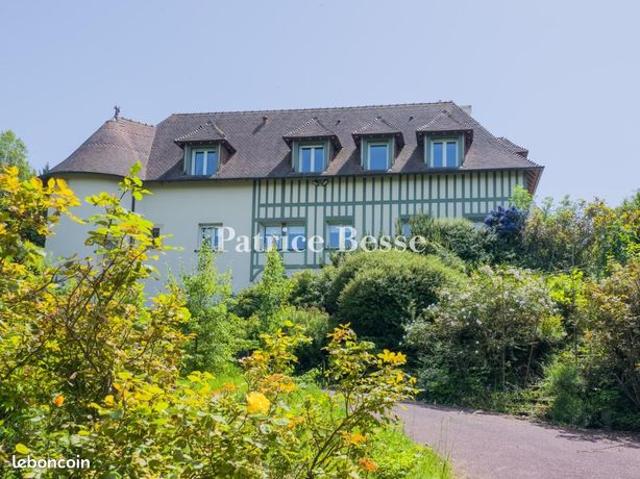 Villa 10 pièces 337 m²