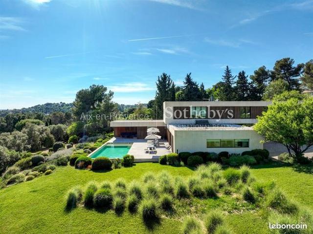 Villa 10 pièces 440 m²