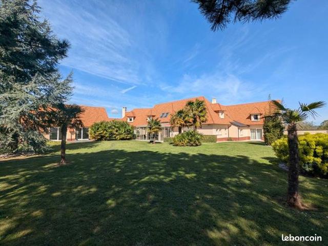 Villa 10 pièces 501 m²