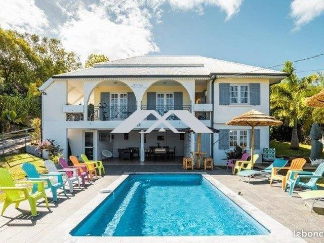 Villa 11 pièces 219 m²