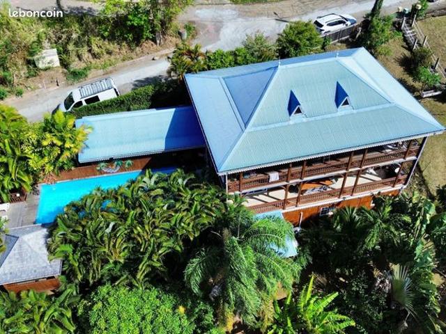Villa 11 pièces 237 m²