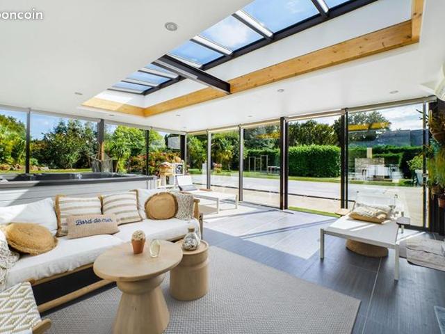 Villa 11 pièces 247 m²