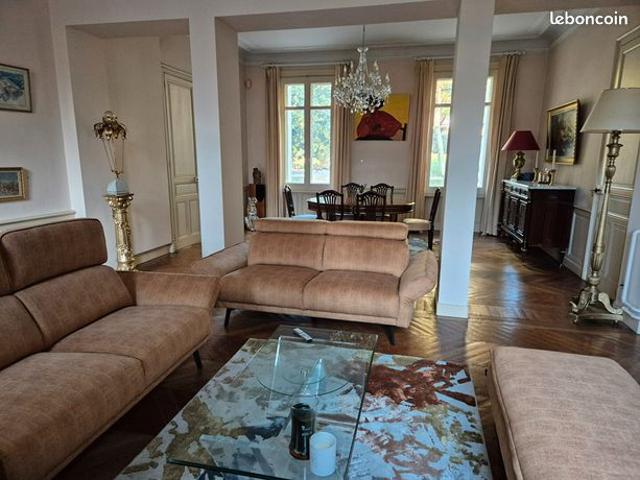 Villa 11 pièces 330 m²