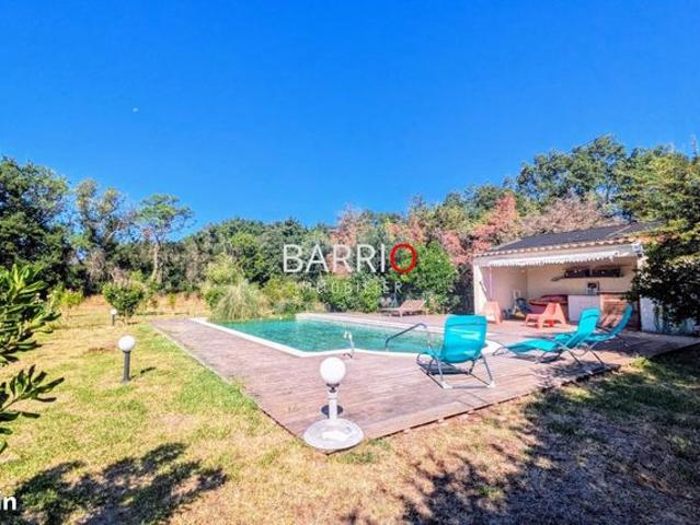 Villa 11 pièces 354 m²