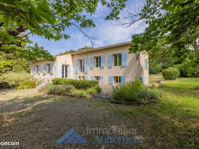 Villa 11 pièces 350 m²
