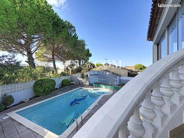 Villa 11 pièces 398 m²