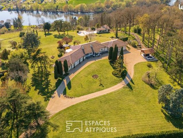 Villa 11 pièces 392 m²