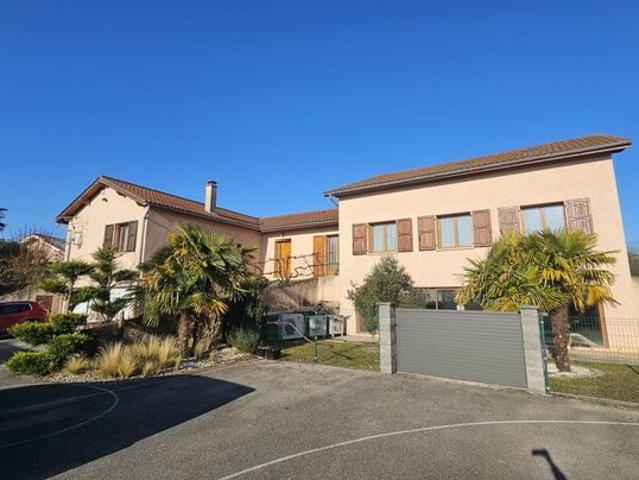 Villa 11 pièces 450 m²