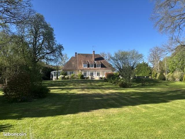 Villa 11 pièces 450 m²