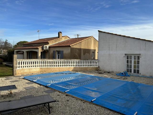 villa 125 m2 plain pied, avec piscine sur 1000 m2