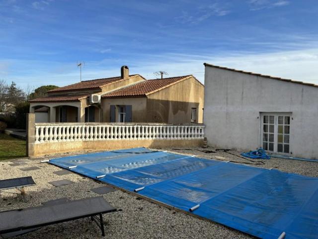 villa 125 m2 plain pied, avec piscine sur 1000 m2