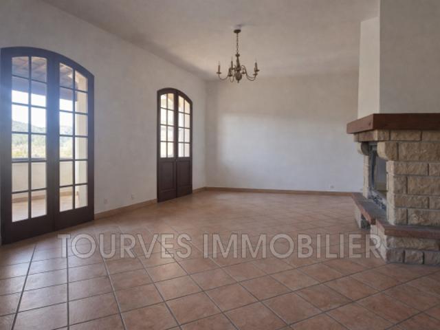 VILLA 125m2 TOURVES AVEC GARAGE