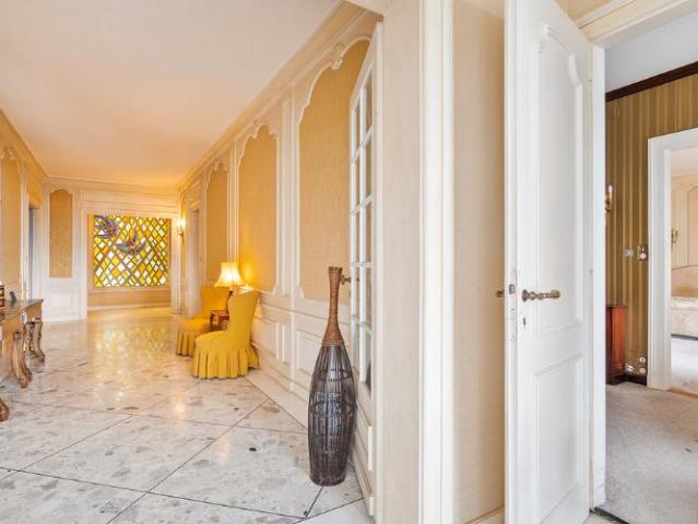 Villa 12 Zimmer