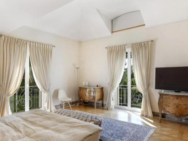 Villa 12 Zimmer