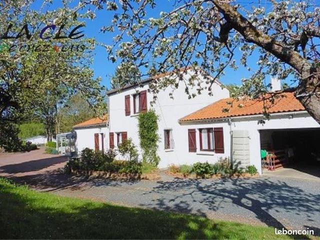 Villa 12 pièces 152 m²