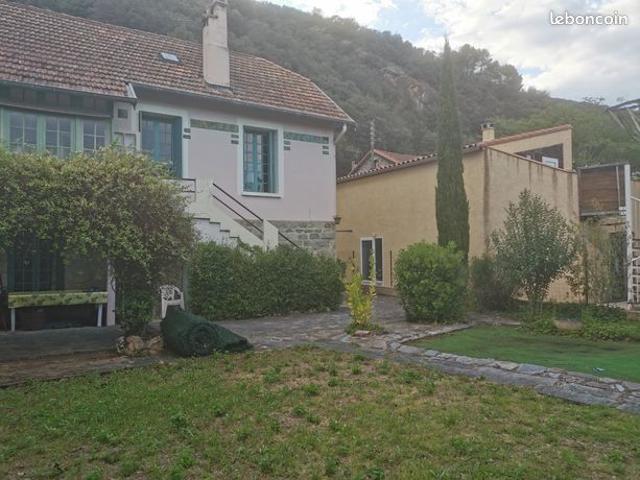 Villa 12 pièces 231 m²