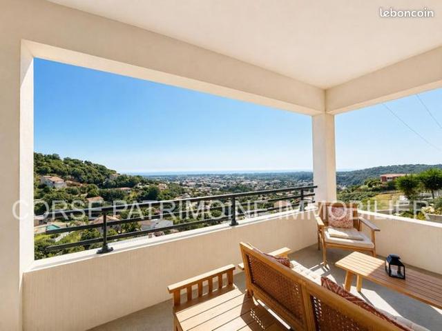 Villa 12 pièces 245 m²