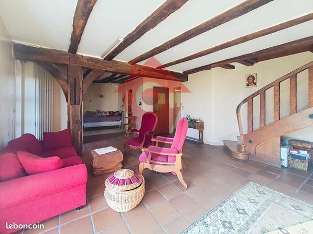 Villa 12 pièces 242 m²
