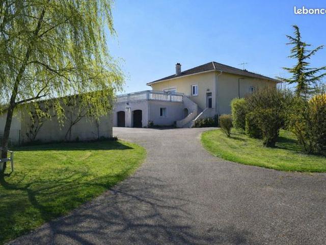 Villa 12 pièces 295 m²