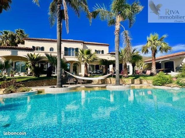 Villa 12 pièces 330 m²
