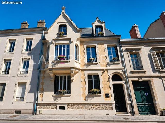 Villa 12 pièces 400 m²
