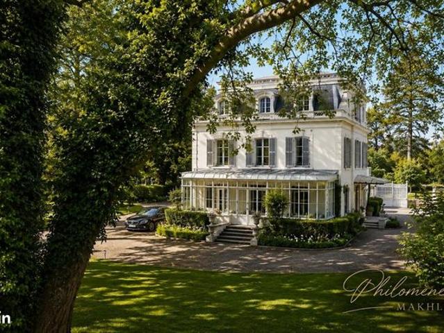 Villa 12 pièces 430 m²