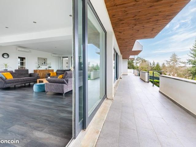 Villa 12 pièces 465 m²