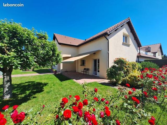 Villa 12 pièces 474 m²