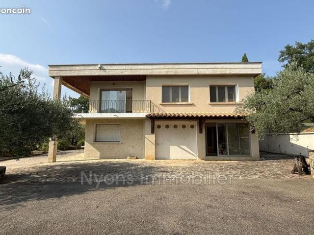Villa 130 m² Nyons