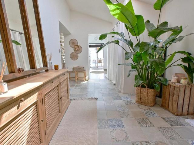 VILLA 145m2 PLAGE ET COMMERCES