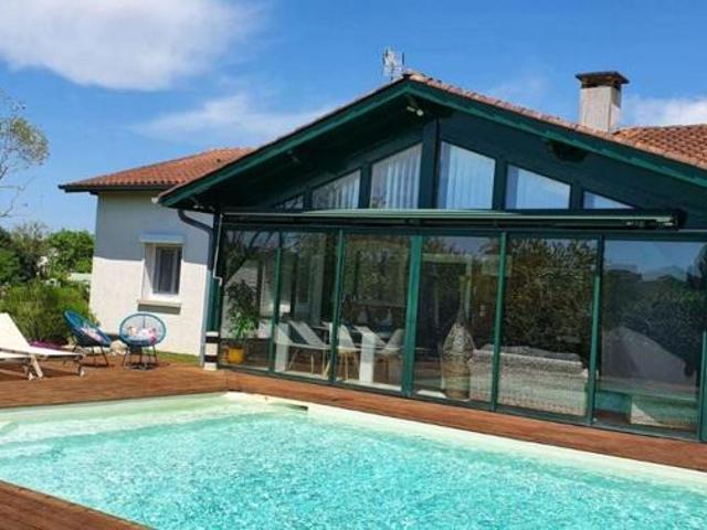Villa 146 m² habitable, 1740 m² de terrain, vue dégagée