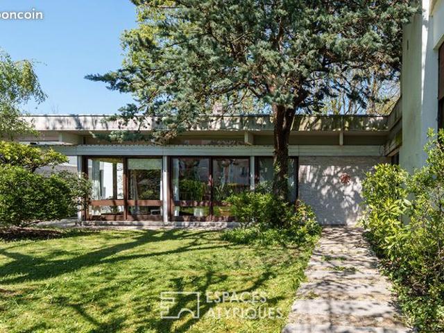 Villa 14 pièces 360 m²