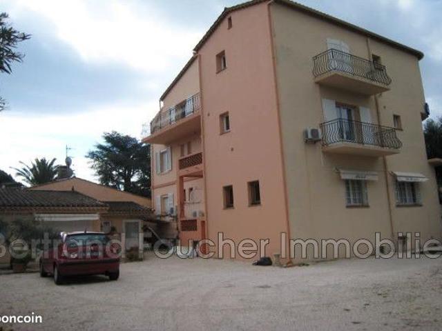 Villa 14 pièces 400 m²